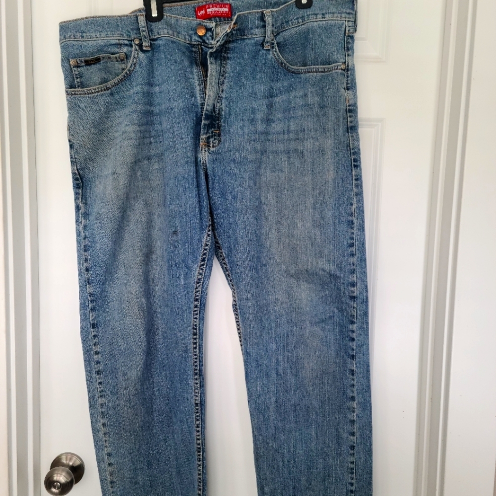 Mens Lee Jean's, blue, 40 L32 regular fit straight leg